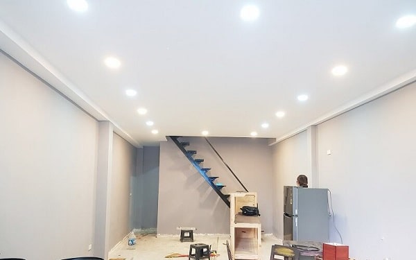 ngôi nhà đã được sơn lót kháng kiềm